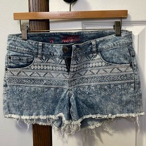 Women’s size 7 Jean shorts
